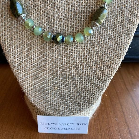 NWOT Unakite and crystal necklace moss pale green healing crystal